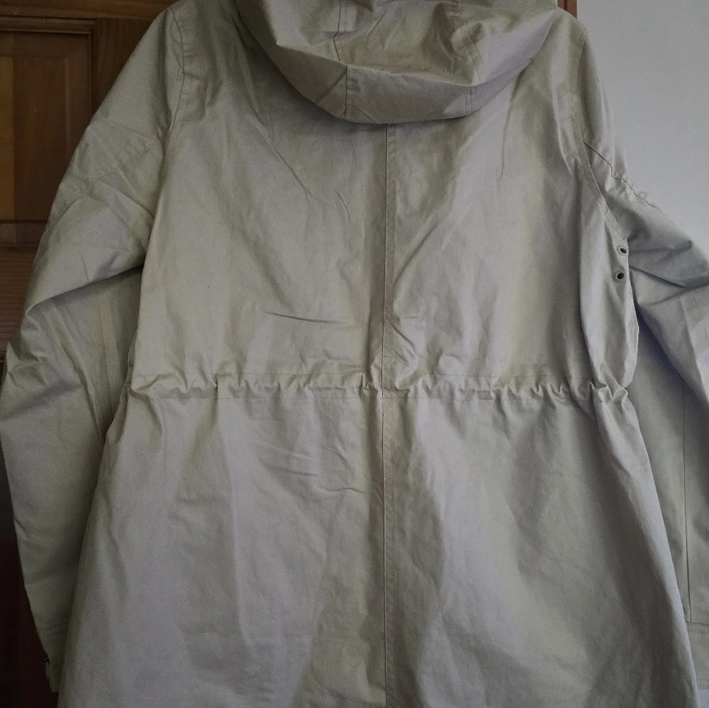 Womens HUNTER Rain Jacket Beige NWT - Picture 2 of 10